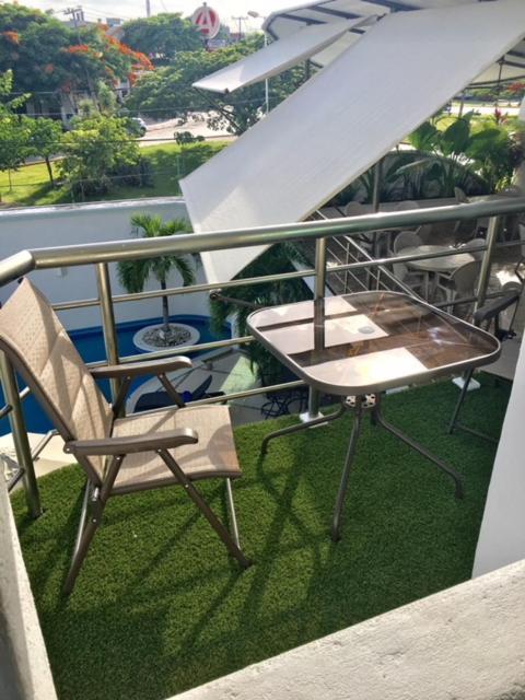 Hotel Blue Star Cancún Extérieur photo