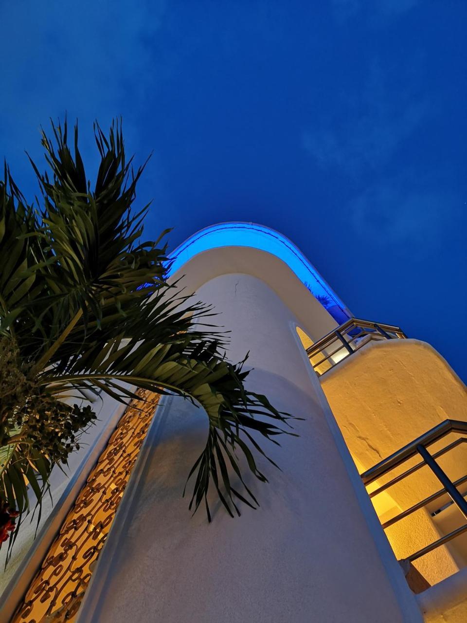 Hotel Blue Star Cancún Extérieur photo