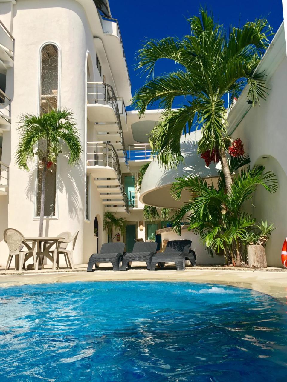 Hotel Blue Star Cancún Extérieur photo